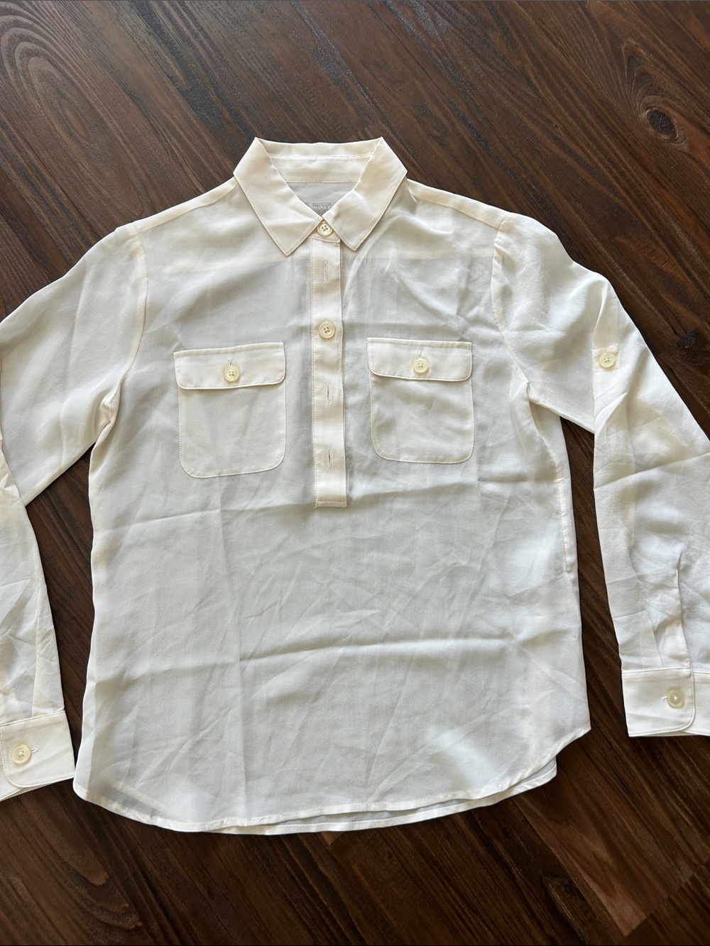 Banana Republic Cream Button-Front Long Sleeve Silk Blouse